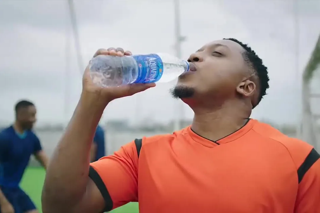 Aquafina — Film · Social